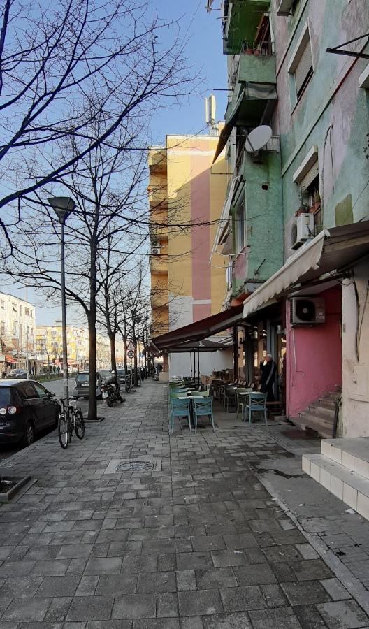 Rondine Studio Apartment Tirana Exterior photo