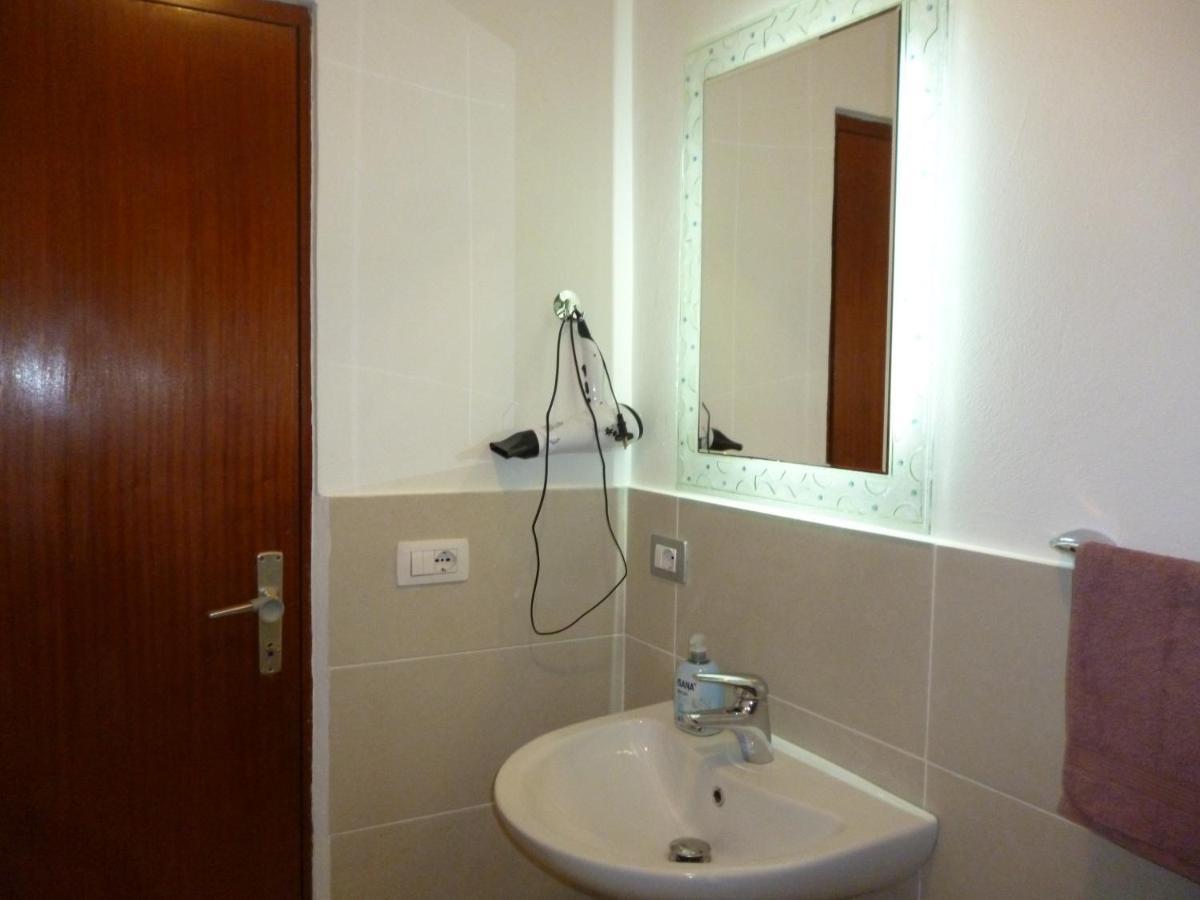 Rondine Studio Apartment Tirana Exterior photo