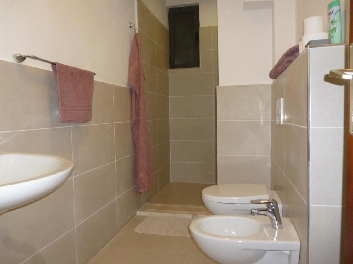 Rondine Studio Apartment Tirana Exterior photo