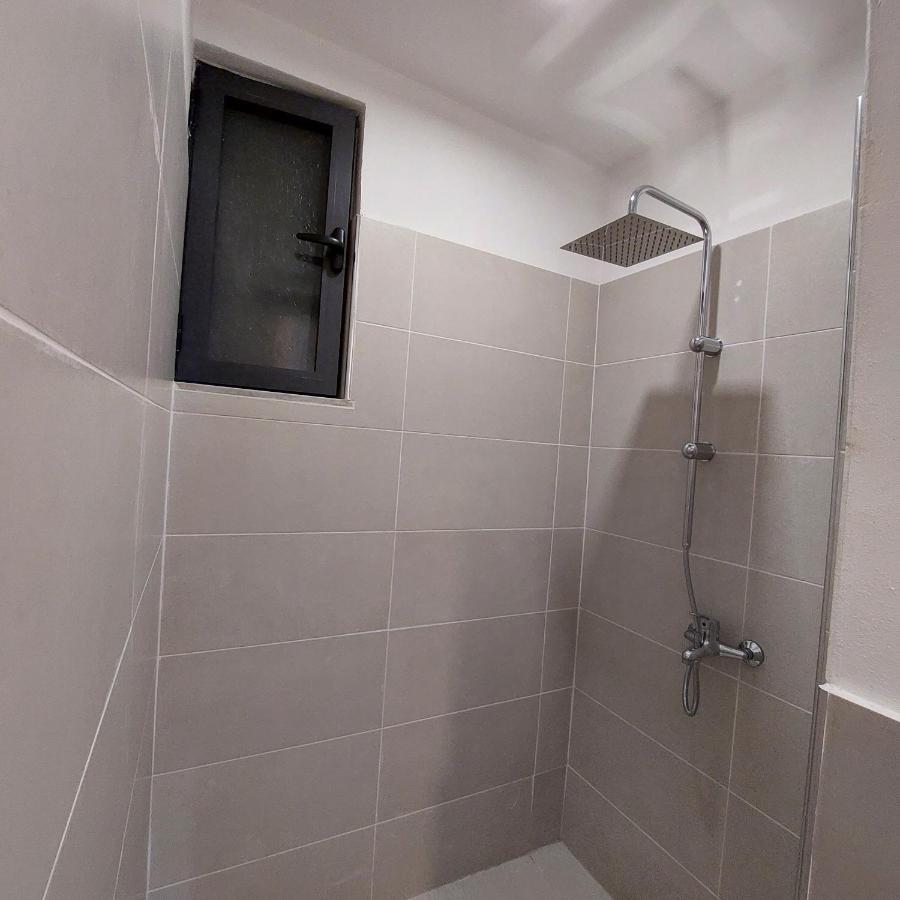 Rondine Studio Apartment Tirana Exterior photo